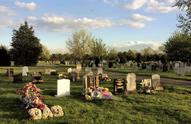 Hatton Cemetery, Faggs Road, Feltham, TW14 0LZ